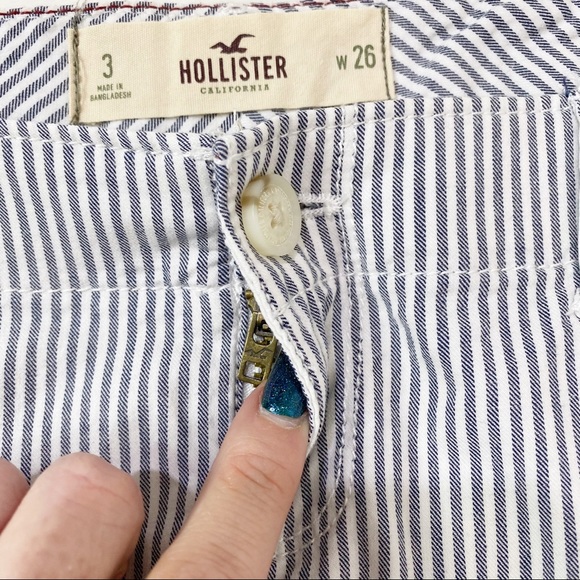 Hollister Striped Low Rise Shorts Size 3 - Picture 3 of 9